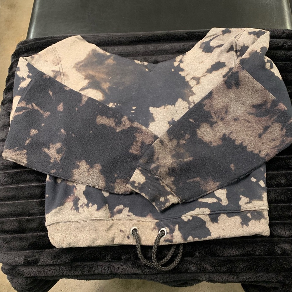 The died and reworked sweat shirt.